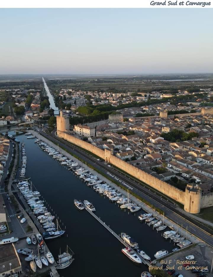 Location Gite En Provence Beaucaire (Gard) Exterior foto